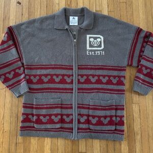 🔥 Vintage Disney Spirit Jersey SweaterGray and Red Zip Up w/pockets Medium 🔥